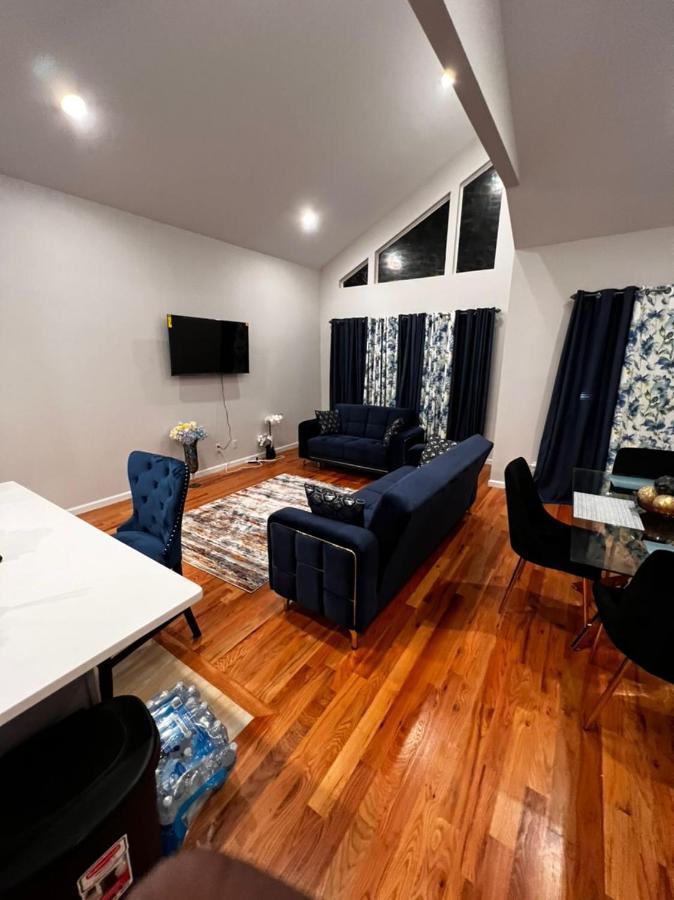 Springview Homes 12Mins From Ewr & 3 Mins From University Hospital นูวาร์ก ภายนอก รูปภาพ